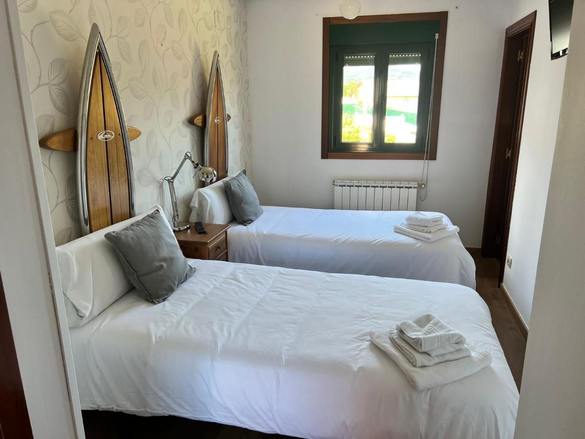 A Cochera Hostel Ferrol Extérieur photo